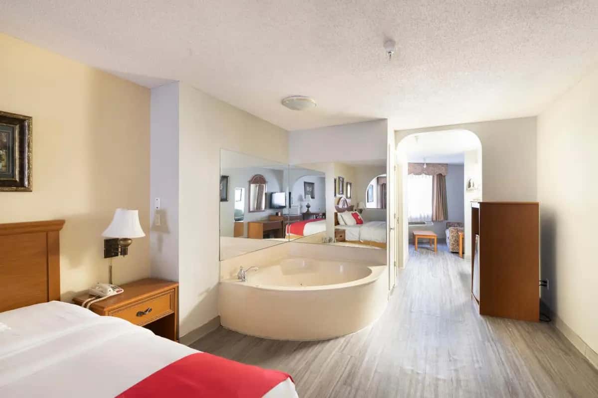 Red Roof Inn Stafford, Tx hotel photo 1 in Stafford, Texas