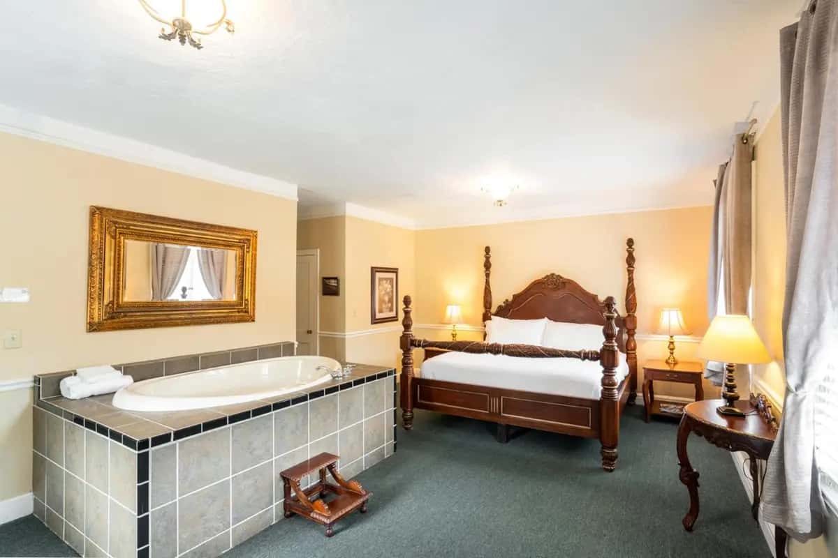 The 1927 Lake Lure Inn and Spa hotel photo 1 in Lake Lure, North Carolina