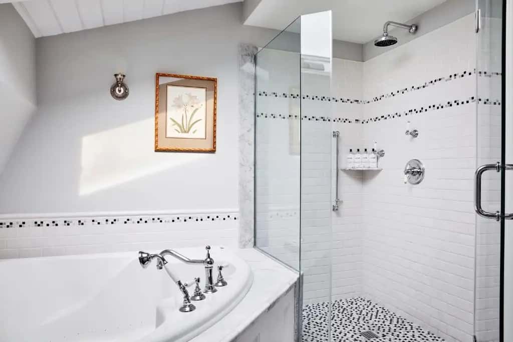 The Cliffside Inn hotel photo 1 in Newport, Rhode Island