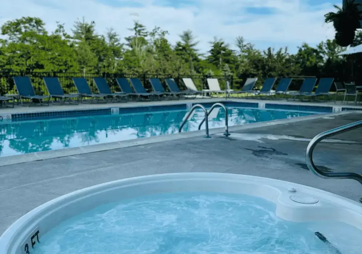 White Mountain Hotel & Resort hotel photo 1 in North Conway, New Hampshire