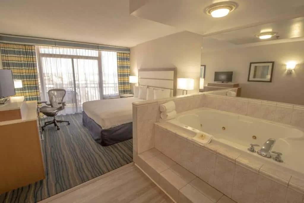 Wyndham Virginia Beach Oceanfront hotel photo 1 in Virginia Beach, Virginia